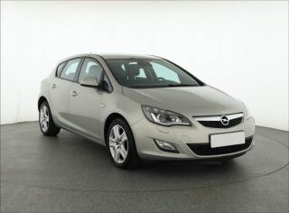 Opel Astra 1.6 16V, nov� STK, p�kn� stav