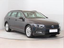 Volkswagen Passat 1.6 TDI, Automat, Navi