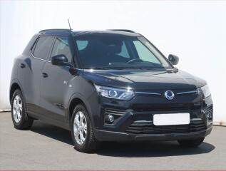 SsangYong Tivoli 1.5 T-GDI, Automat, �R,1.maj