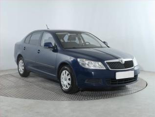 koda Octavia 1.6 TDI, Serv.kniha, Xenony