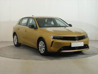 Opel Astra Edition 1.2 Turbo, �R,1.maj