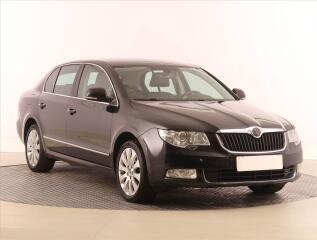�koda Superb Elegance 1.4 TSI, Navi, Xenony