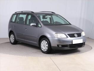 Volkswagen Touran 1.6, po STK, Ta�n�
