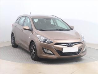 Hyundai i30 1.6 CRDi, Serv.kniha, Tempomat