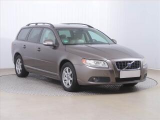 Volvo V70 2.4 D, Tempomat, Park.�senzory