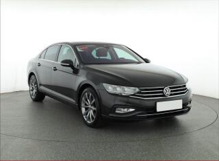 Volkswagen Passat 1.5 TSI, Automat, Navi