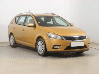 Kia Ceed 1.4 CVVT, Serv.kniha, nov� STK