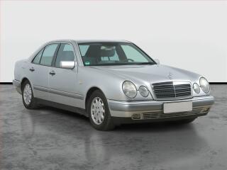 Mercedes-Benz E 230 , Automat, nov� STK