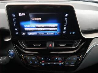 Hyundai Kona (2020) Premium Electric 64 kWh - náhled 12