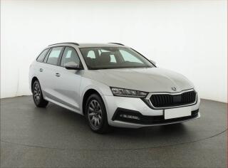 �koda Octavia Ambition 2.0 TDI, �R,1.maj