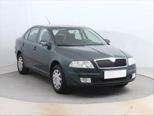 �koda Octavia 1.6, Serv.kniha, po STK, Ta�n�