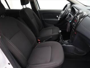 Peugeot 5008 (2017) PureTech 130, 7 míst - náhled 7