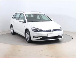 Volkswagen Golf 1.5 TSI, �R,1.maj, Serv.kniha