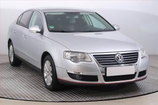 Volkswagen Passat 2.0 TDI, Navi, Xenony