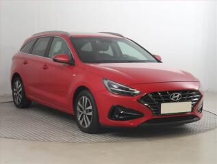 Hyundai i30 1.5 T-GDI MHEV, �R,1.maj