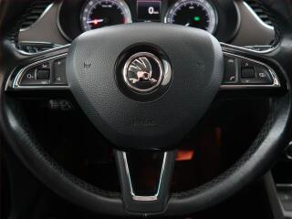 Kia Stonic (2022) 1.0 T-GDI, Automat, Serv.kniha - náhled 16