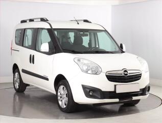 Opel Combo 1.4 Turbo, 7M�st