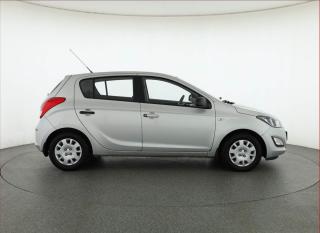 Hyundai i20 (2014) 1.2, Serv.kniha - náhled 6