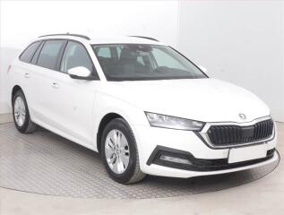 �koda Octavia Ambition 2.0 TDI, �R,1.maj