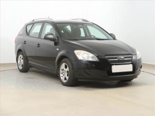 Kia Ceed 1.4 CVVT, po STK, pkn stav