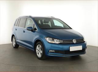 Volkswagen Touran Comfortline 1.5 TSI, Nov v r