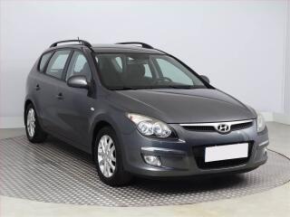 Hyundai i30 1.6 CVVT, nov� STK