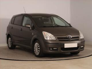 Toyota Corolla Verso 2.2 D-4D, po STK, udr�ovan�