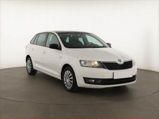 �koda Rapid Spaceback 1.2 TSI, Xenony