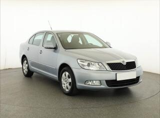 �koda Octavia Elegance 1.6, �R,1.maj