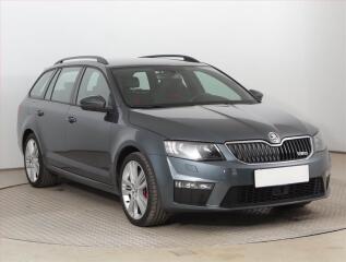 �koda Octavia RS 2.0 TSI, Serv.kniha, K��e