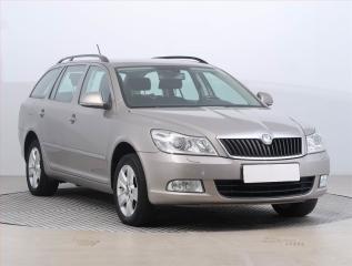 koda Octavia 1.6 TDI, Serv.kniha, Xenony