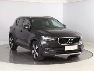 Volvo XC40 Momentum D4 AWD, Pvod R