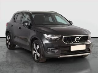 Volvo XC40 Momentum D4 AWD, P�vod �R