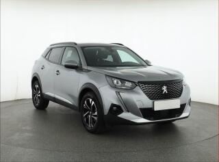 Peugeot 2008 Allure 1.2 PureTech, �R,1.maj