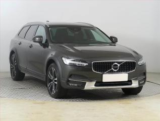 Volvo V90 Cross Country