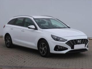 Hyundai i30 Family 1.5 DPI, Serv.kniha