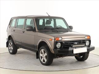 Lada Niva 1.7 i, 4X4, Vyh�.�seda�ek
