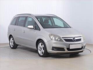 Opel Zafira 1.9 CDTI, 7�m�st, po STK