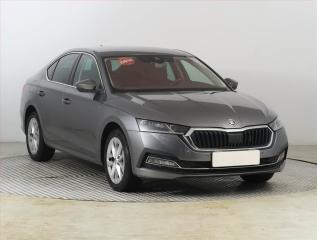 koda Octavia 1.5 TSI, R, DPH, STYLE
