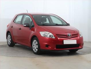 Toyota Auris 1.6 Valvematic, udrovan