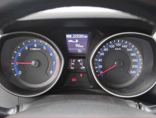 Toyota C-HR (2017) Executive 1.2 Turbo - náhled 11