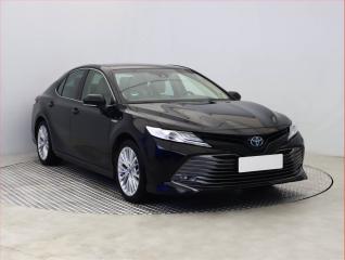Toyota Camry 2.5 Hybrid, R, DPH