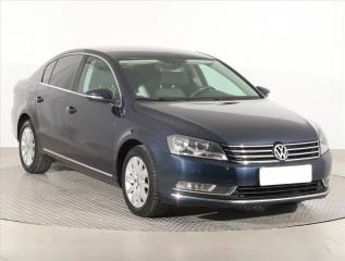 Volkswagen Passat 2.0 TDI, Serv.kniha, Tempomat