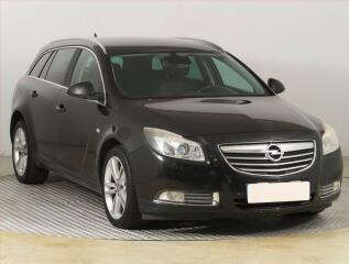 Opel Insignia 2.0 CDTI, 4X4, jezd� v�born�
