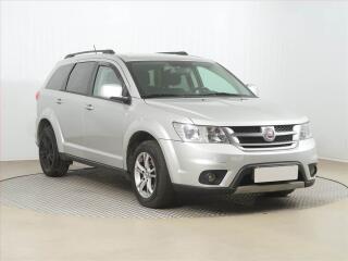 Fiat Freemont 2.0 MultiJet, 7�m�st, Tempomat