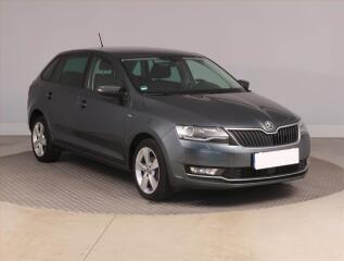 �koda Rapid Spaceback 1.4 TDI, Xenony