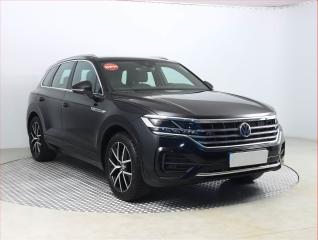 Volkswagen Touareg 3.0 TDI, DPH, AUTOMAT, 4X4