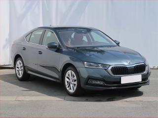 koda Octavia Style 1.5 TSI, Nov v R