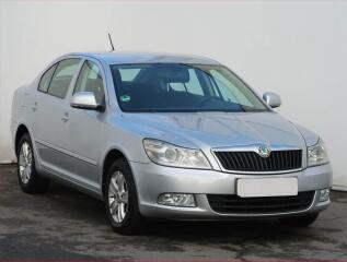 �koda Octavia Elegance 2.0 TDI, Tempomat