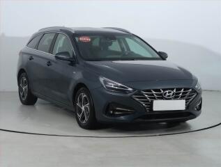 Hyundai i30 Smart 1.5 T-GDI MHEV, �R,1.maj